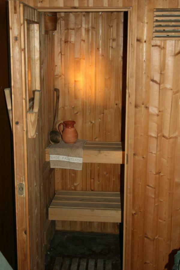 Chalet Miravidi, Montchavin-La Plagne, Jacuzzi & Sauna Buitenkant foto